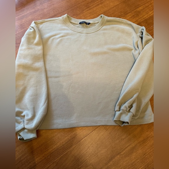 Abercrombie and Fitch Puffed Sleeve Sweatshirt EUC Size Small - Picture 2 of 6